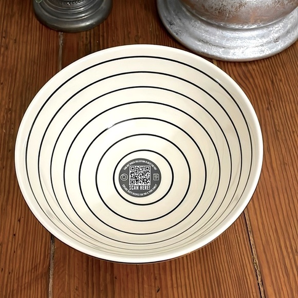 New Thyme And Table Large Soup or Serving Bowl Lines - Picture 3 of 5